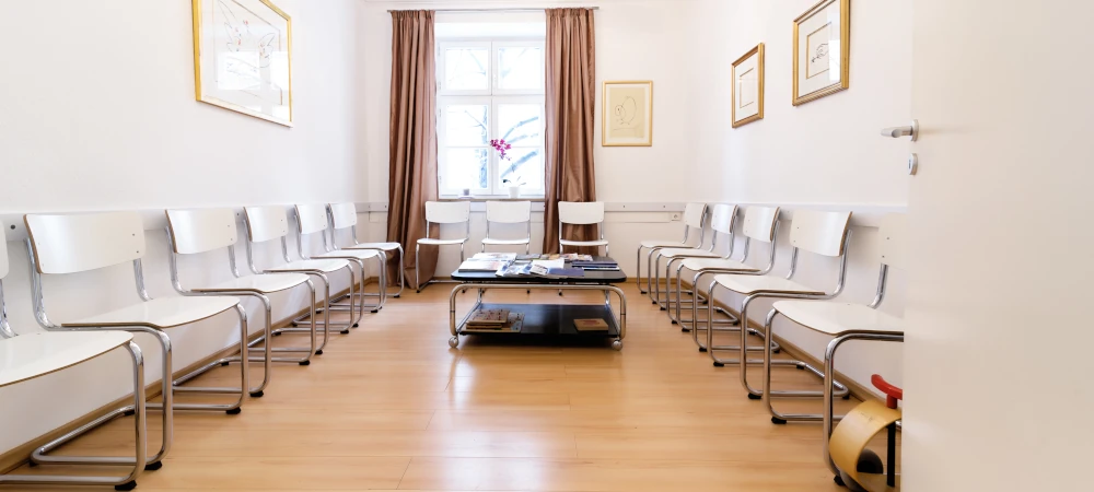 HNO Leopoldstrasse, München Schwabing - Wartezimmer